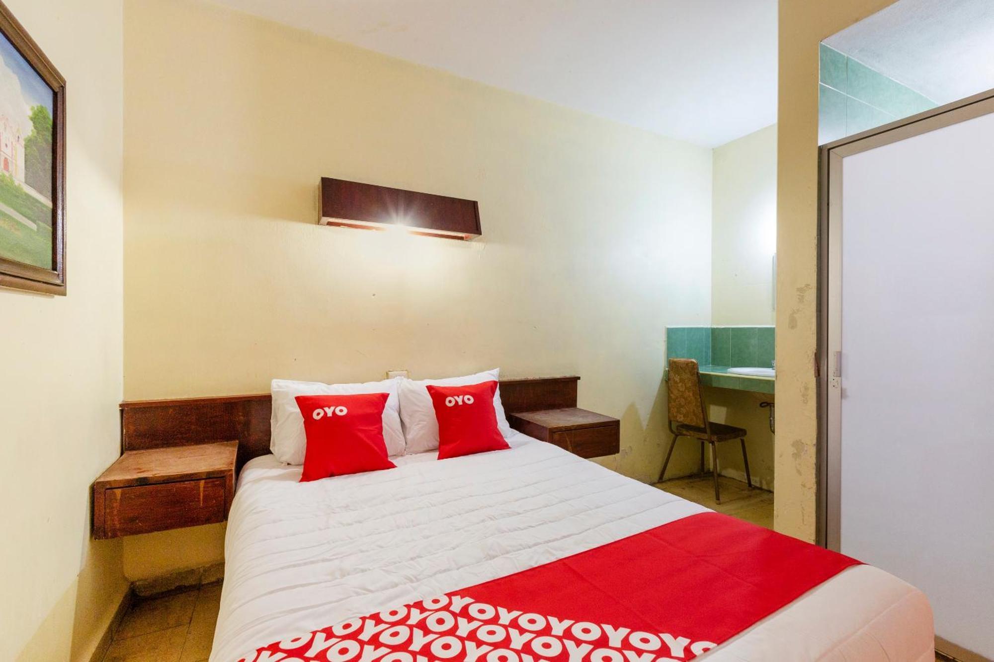 Oyo Hotel Emperador, Oaxaca Екстер'єр фото